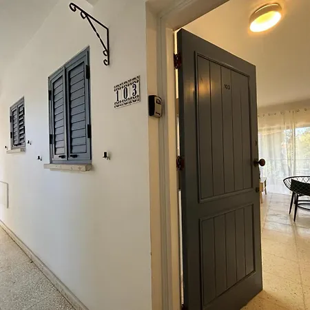 Paradise Gardens Crown-jewel, 2b, Pools, Gardens Appartement